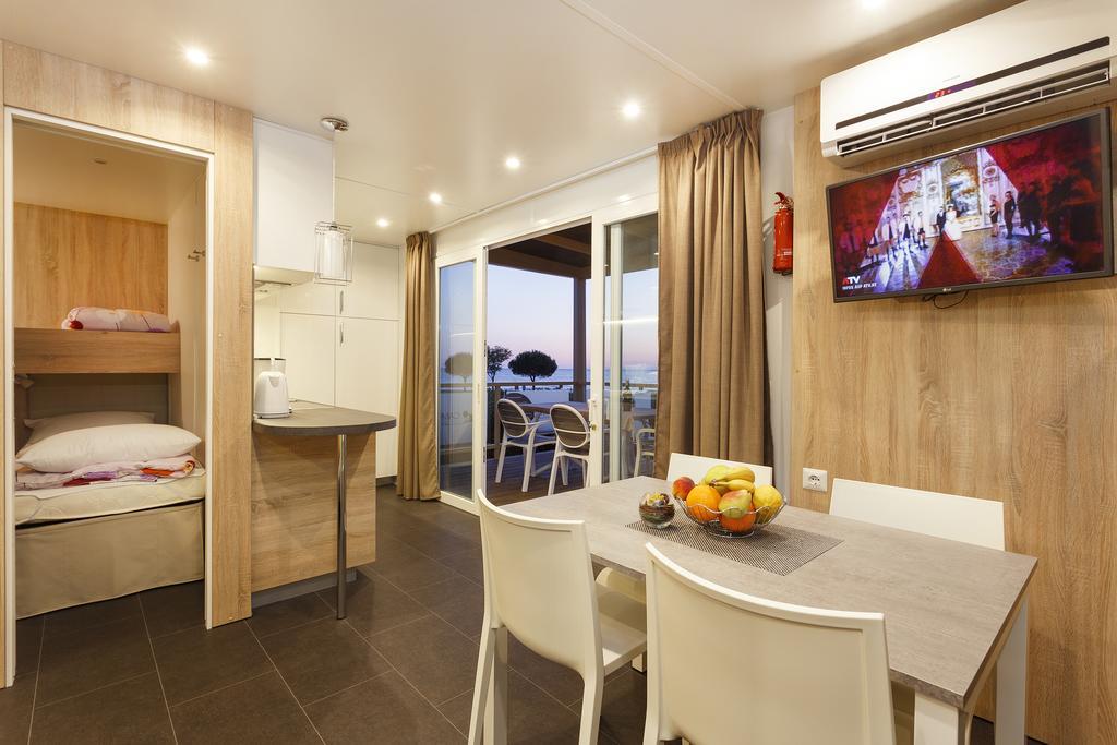 Mobile Homes Premium Vista Mare Park Umag By Camp4You Екстер'єр фото