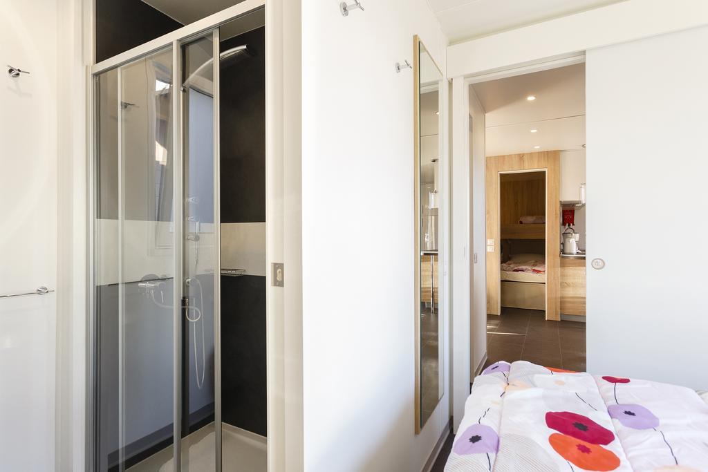 Mobile Homes Premium Vista Mare Park Umag By Camp4You Екстер'єр фото