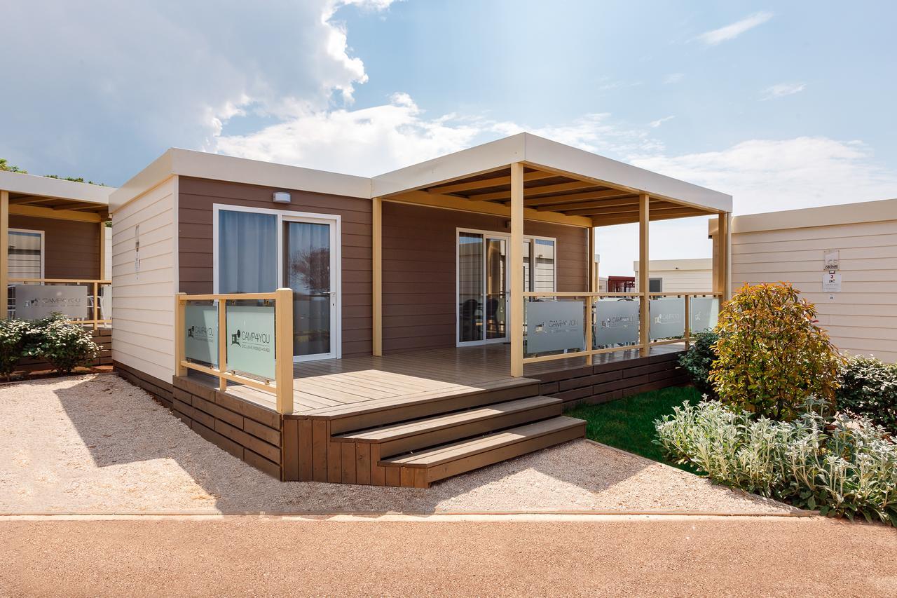 Mobile Homes Premium Vista Mare Park Umag By Camp4You Екстер'єр фото